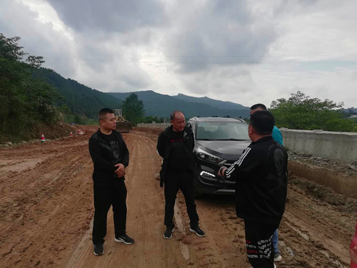 路橋公司開展節(jié)前安全大檢查1.jpg 07bb5a363bb4c929f88ec545a474131d.jpg