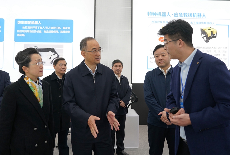 黃強(qiáng)主持召開省建設(shè)綿陽科技城領(lǐng)導(dǎo)小組第23次會(huì)議? 以更高站位更大魄力推動(dòng)綿陽科技城建設(shè)再上新臺(tái)階「相關(guān)圖片」